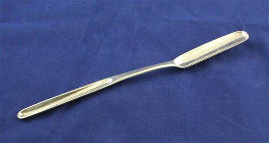 A George III silver marrow scoop