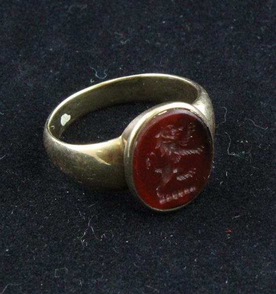 A gold signet ring inset with an 173a82