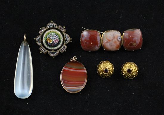 A pair of Indian gem set gold buttons