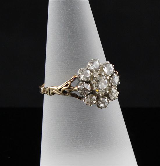 A Victorian gold and diamond cluster 173ab8