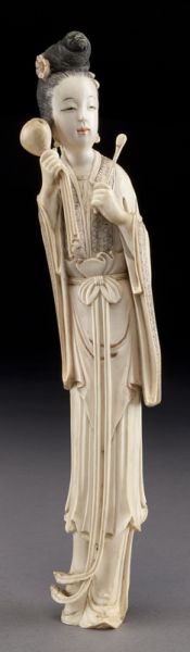 Chinese Qing carved ivory figure 173ba2