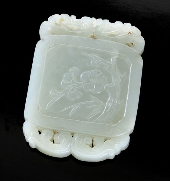 Chinese Qing carved white jade