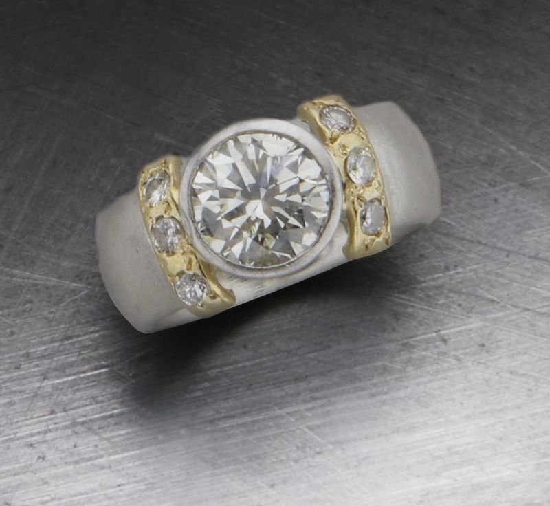 Platinum 18K gold and diamond ring 173d61