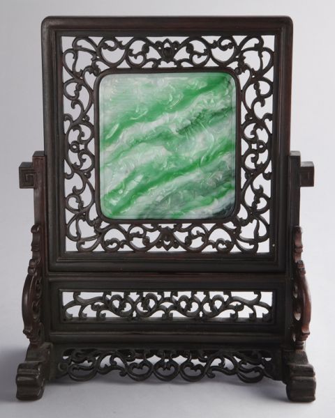 Chinese carved jadeite table screendepicting