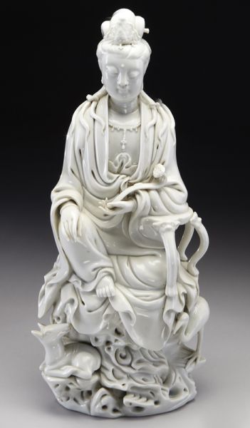 Chinese Qing blanc de chine porcelain 173e17