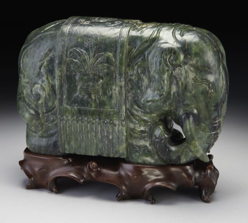 Chinese Qing carved spinach jade