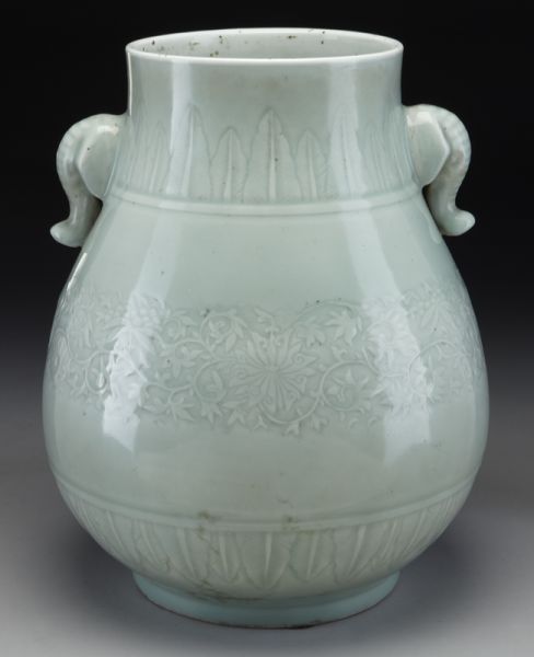 Chinese celadon porcelain Zun vase 173e52