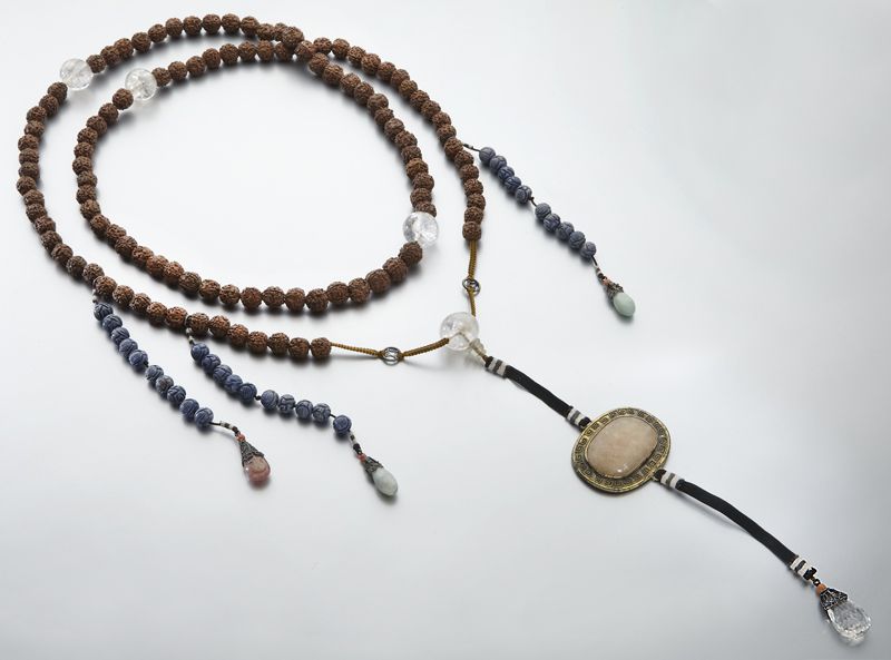 Chinese Qing court beads comprised 173e83