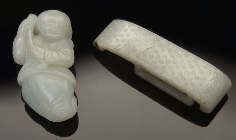  2 Chinese jade carvings including  173ee8