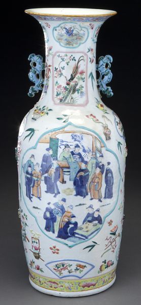 Chinese Qing doucai porcelain vasedepicting