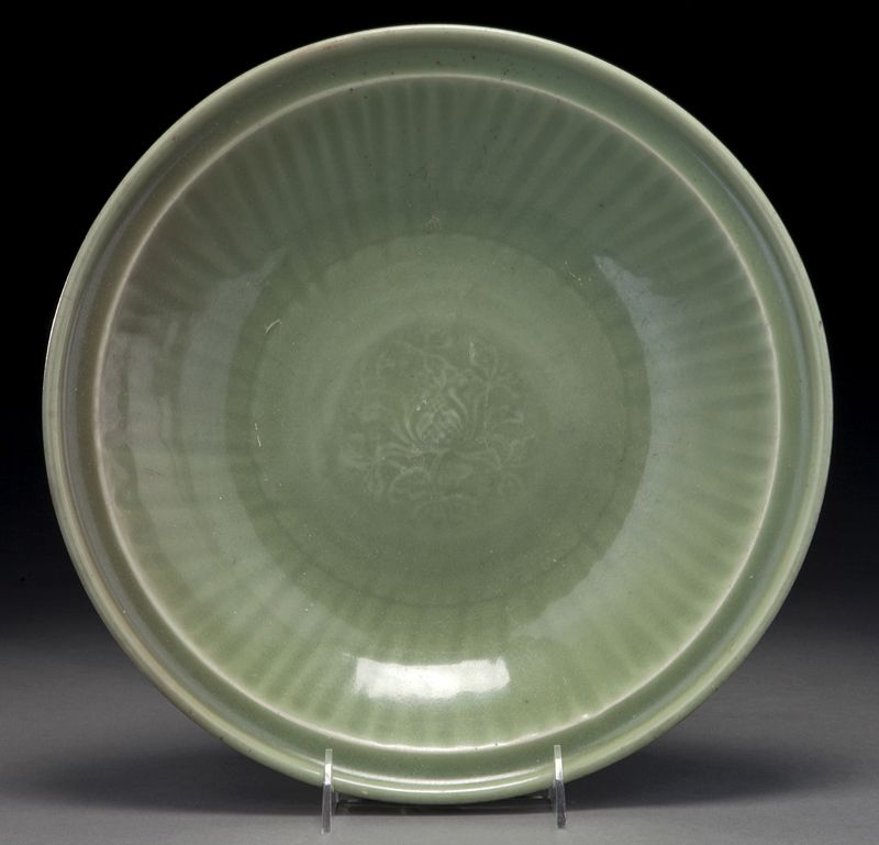 Chinese Yuan-Ming longquan celadon