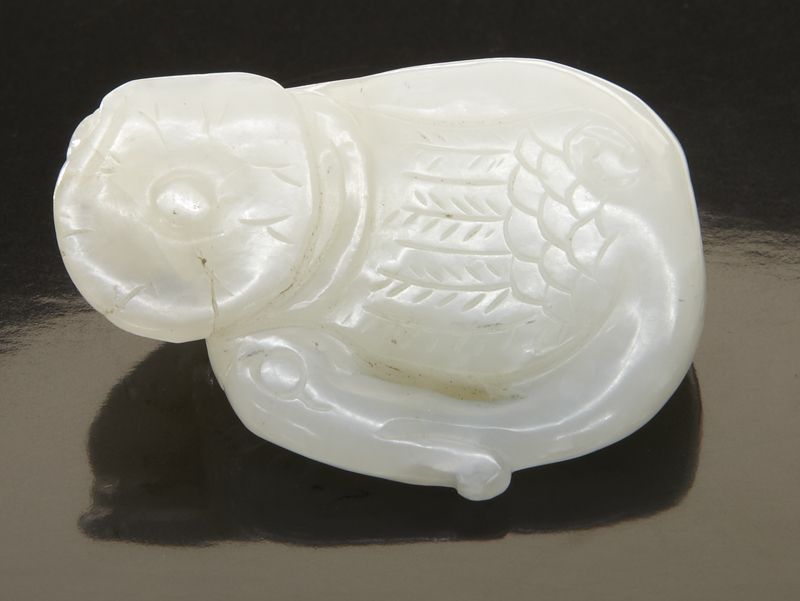 Chinese Qing carved white jade 174043