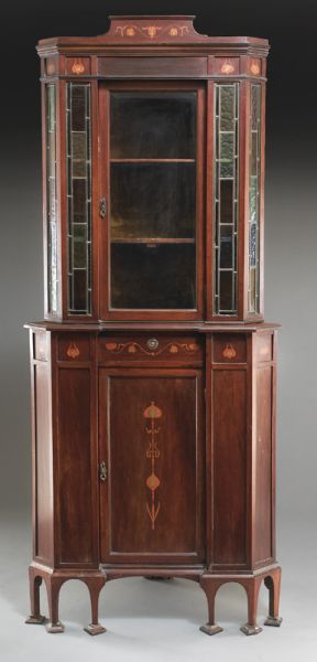 English marquetry corner cabinet 1740a1