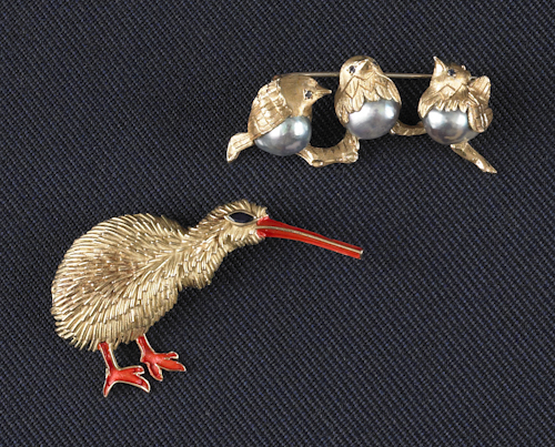 Two 18K yellow gold bird brooches 176959