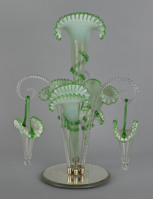 Green ruffle glass epergne with