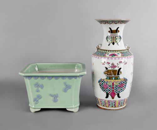 Chinese export porcelain famille