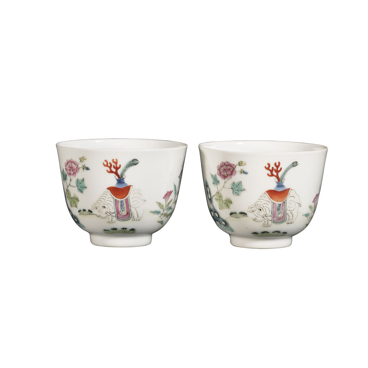 Pair of Famille Rose Elephant T 176ce0