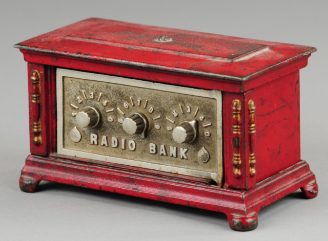 RADIO STILL BANK WITH THREE DIALS 176f90