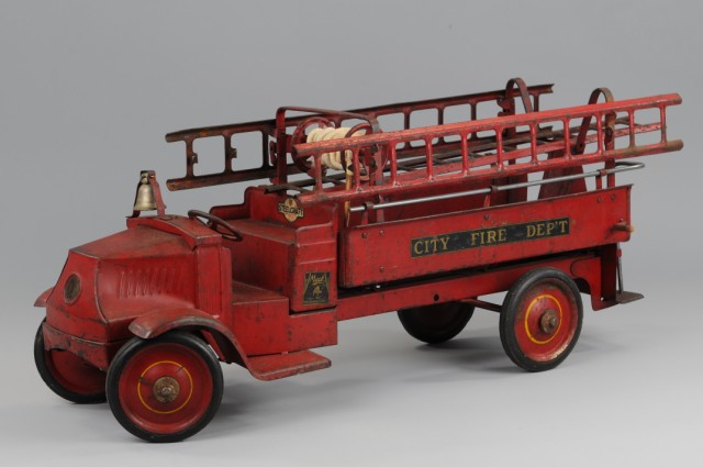 STEELCRAFT MACK LADDER TRUCK C. 1928