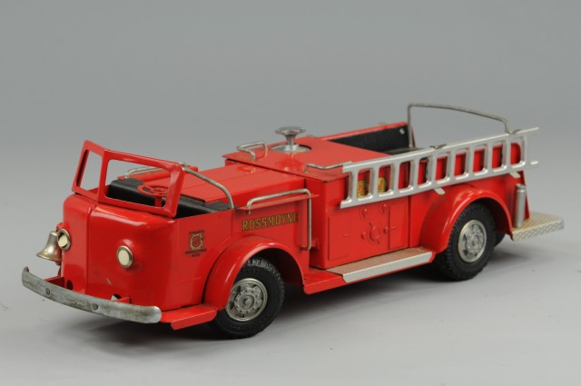 MODEL ROSSMOYNE FIRE TRUCK Pressed