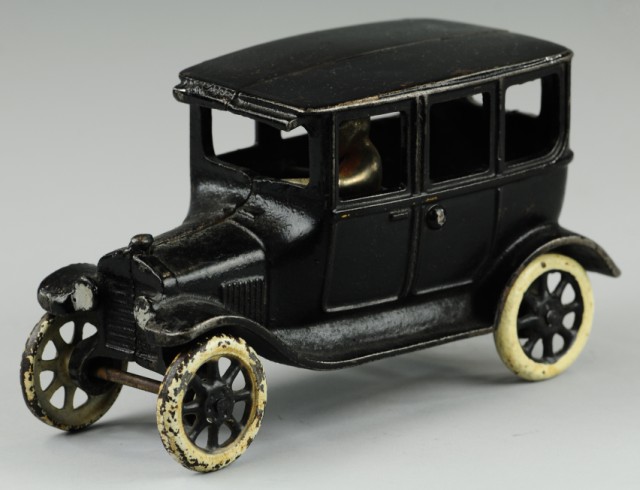 ARCADE MODEL T FORDOR C. 1920s cast