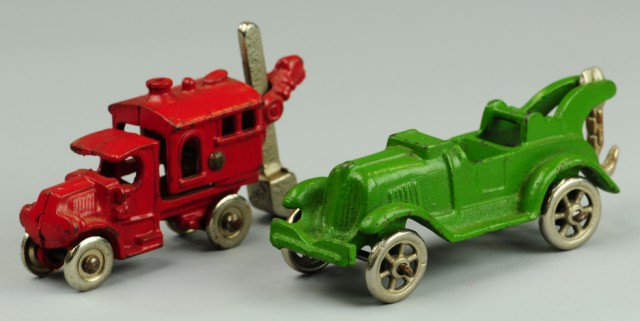 HUBLEY WRECKER AND SHOVEL TRUCK Small