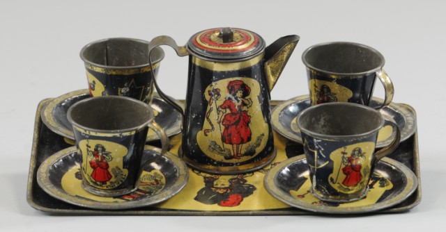 LITHOGRAPHED TEA SET WITH TRAY 177107