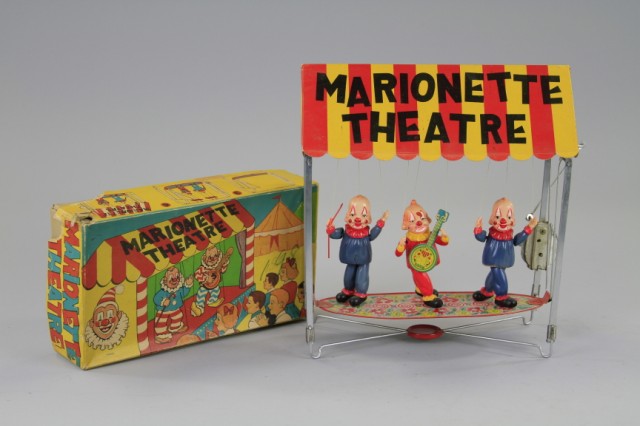 BOXED MARIONETTE THEATRE WITH CLOWNS