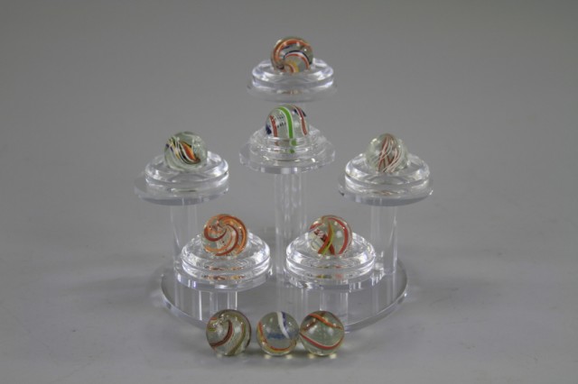 LOT OF SWIRL MARBLES Includes nine