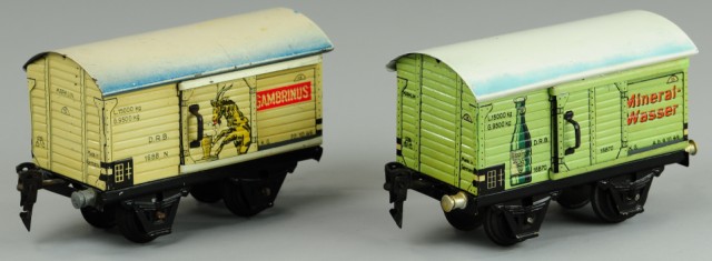 MARKLIN BOX CARS O gauge four wheels 1772e9