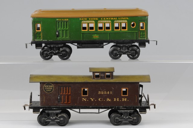 TWO BING 1 GAUGE TRAINS Both lithographed