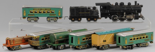 AMERICAN FLYER TRAIN LOT Grouping includes