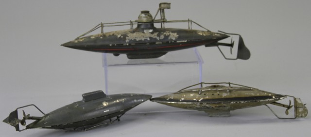 BING SUBMARINES Lot of three grey