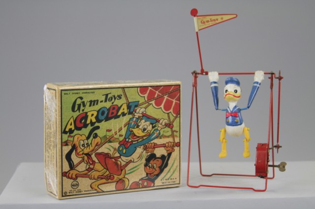 BOXED DONALD DUCK ACROBAT TOY Linemar