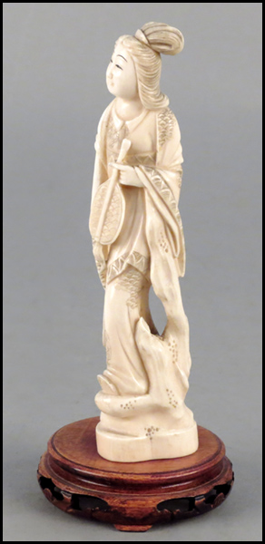 CARVED IVORY FIGURE OF A MAIDEN 177574