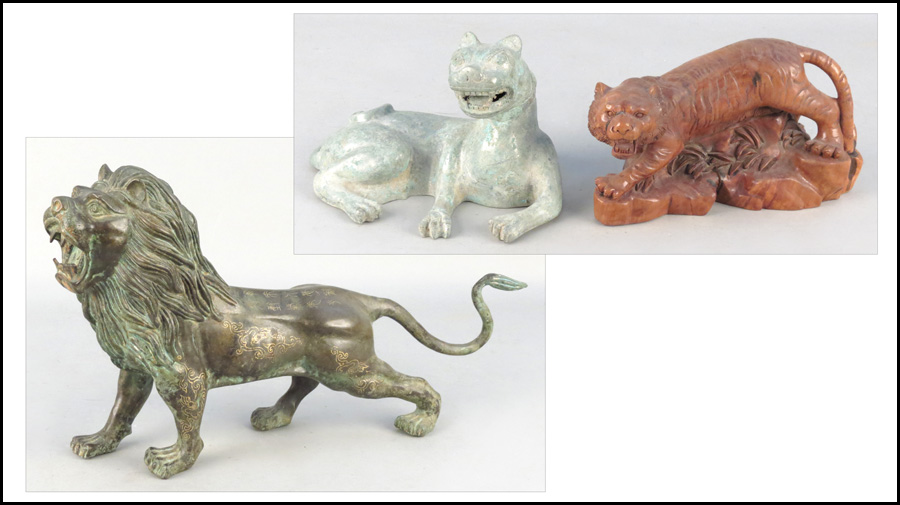GROUP OF THREE LARGE CAT FIGURES.