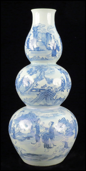 CHINESE BLUE AND WHITE TRIPLE GOURD