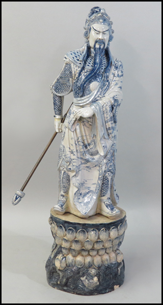 BLUE AND WHITE PORCELAIN WARRIOR 17762b