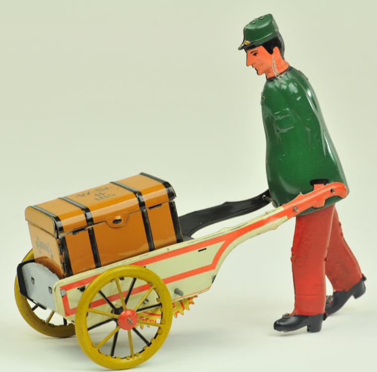 STOCK PORTER WITH LUGGAGE Germany 177925