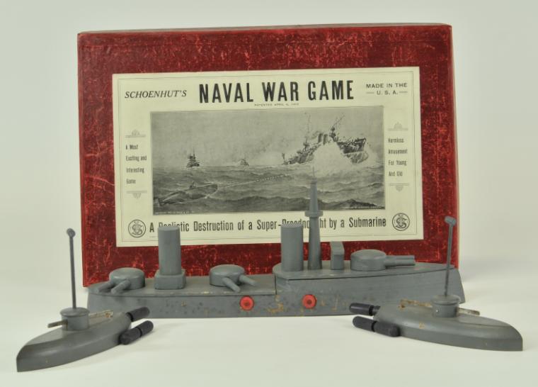SCHOENHUT NAVAL WAR GAME IN BOX 17796e