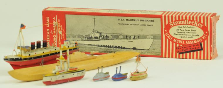 WOODEN TOY BOAT GROUPING Assorted 17799d