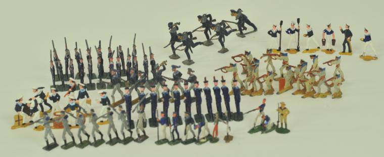ASSORTED GERMAN SOLDIERS Each hand