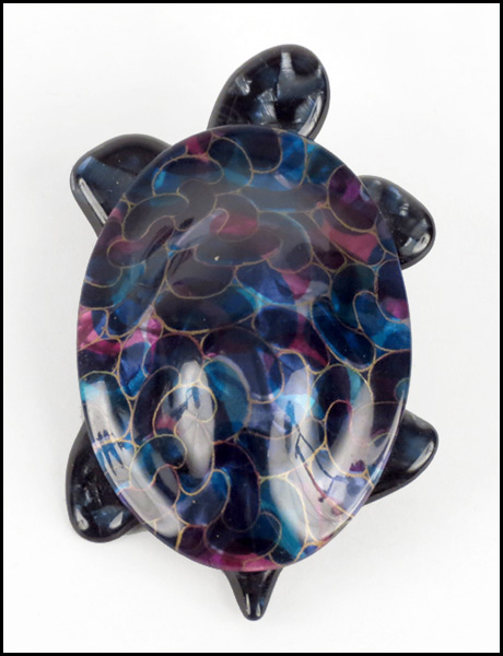 LEA STEIN PARIS TURTLE FORM BROOCH.