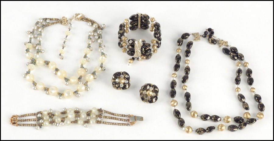 HOBE GLASS AND GOLD TONE BEAD PARURE  1779ca