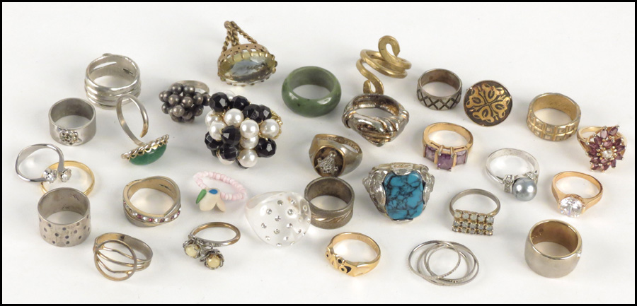 COLLECTION OF RHINESTONE RINGS  1779eb