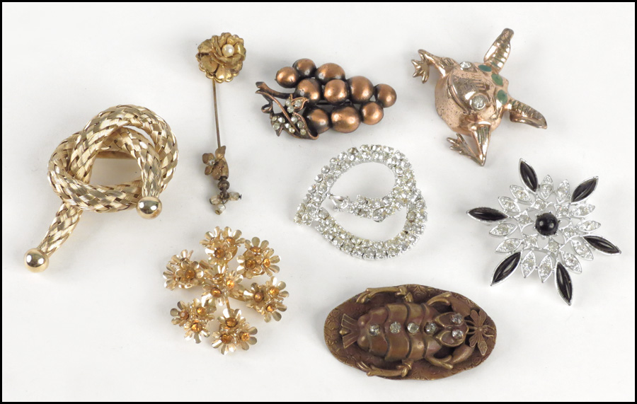 COLLECTION OF BROOCHES Comprised 1779f1