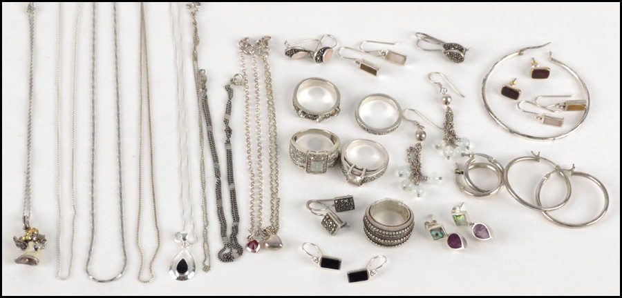 COLLECTION OF STERLING SILVER JEWELRY.