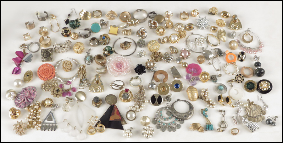 COLLECTION OF SINGLE EARRINGS AND