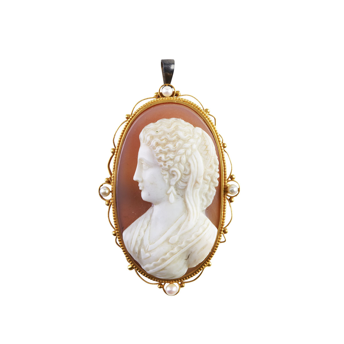 Oval Carved Hardstone Cameo    in an