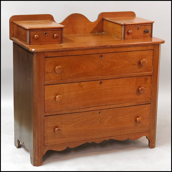 FIVE DRAWER WOOD CHEST. H: 40 x W: